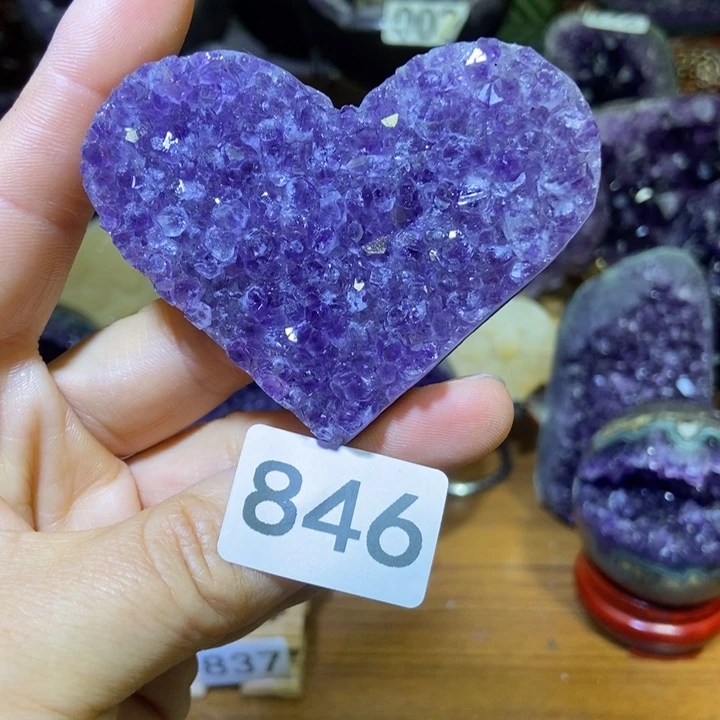 紫晶未镶嵌大型摆件（非配饰）