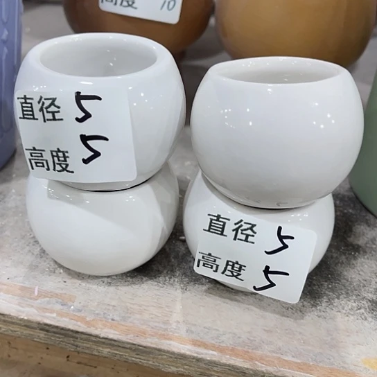 多肉绿植陶瓷花盆9.9包邮，有孔