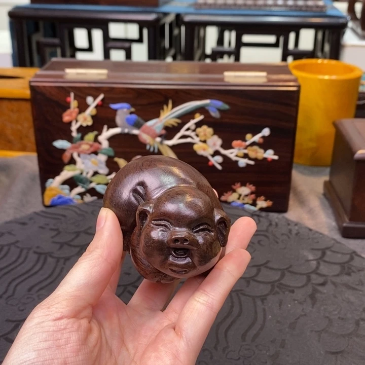 鸡翅木类端景台福利猪