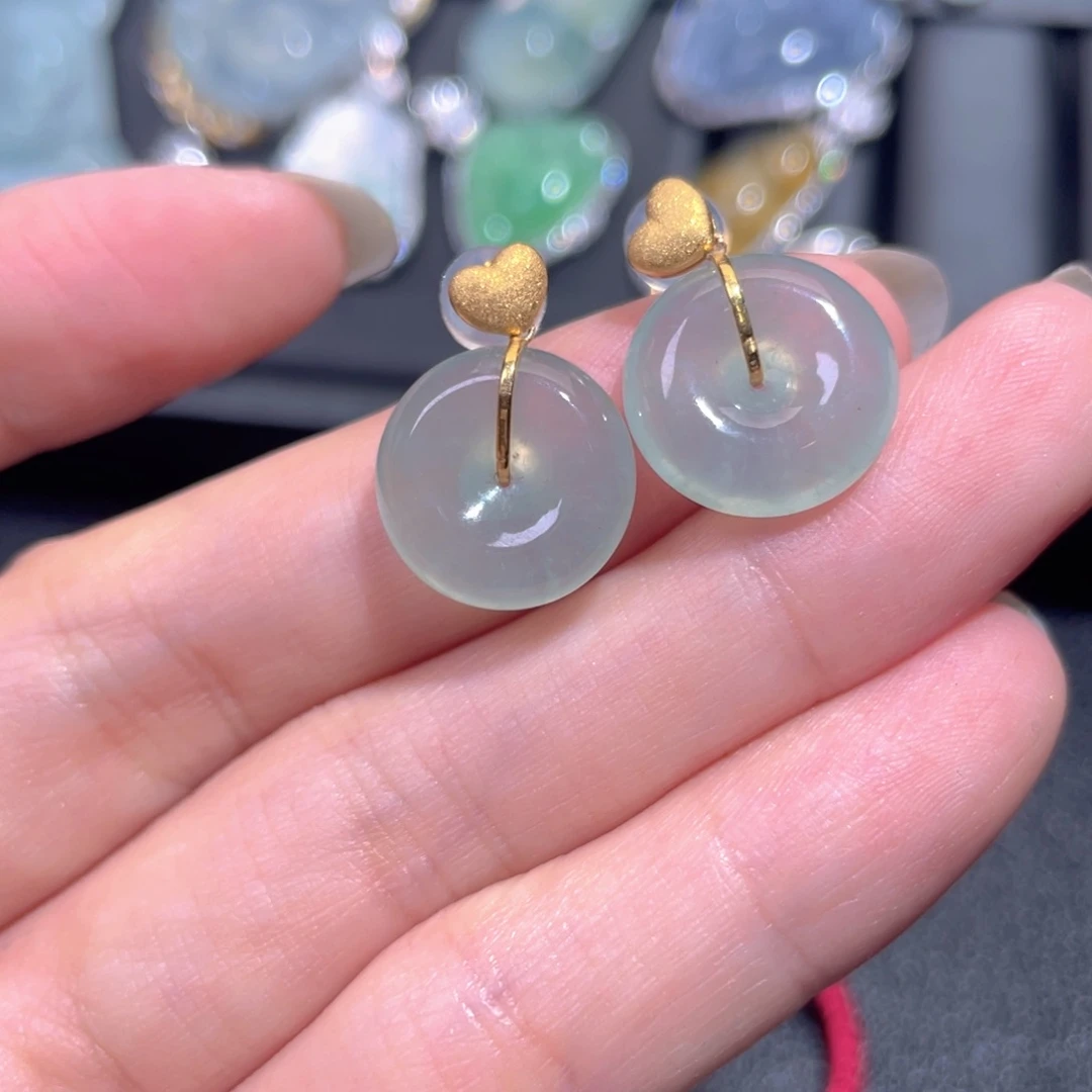 颈饰18K金镶嵌翡翠翡翠