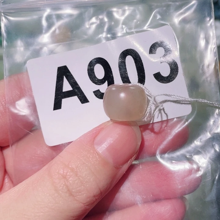玛瑙/玉髓颈饰合金
