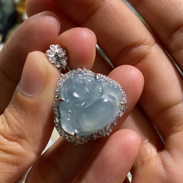 翡翠颈饰未镶嵌翡翠