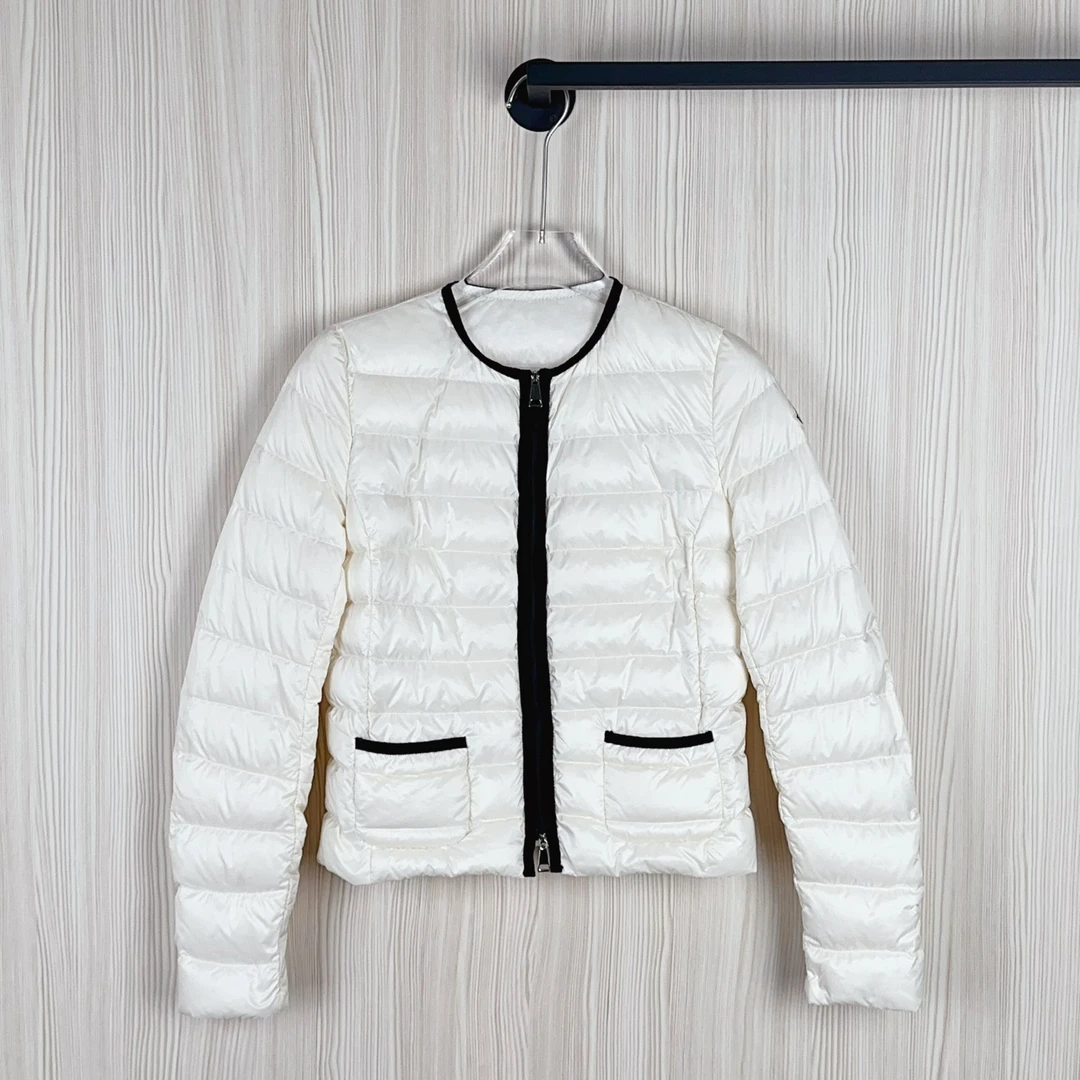 99新 MONCLER 薄款羽绒服 尺码0成色看直播GSS28133