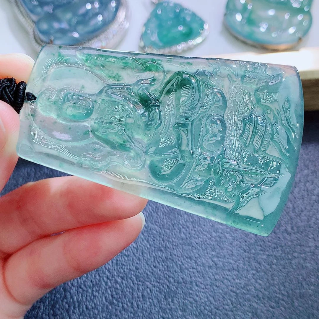 翡翠未镶嵌颈饰翡翠
