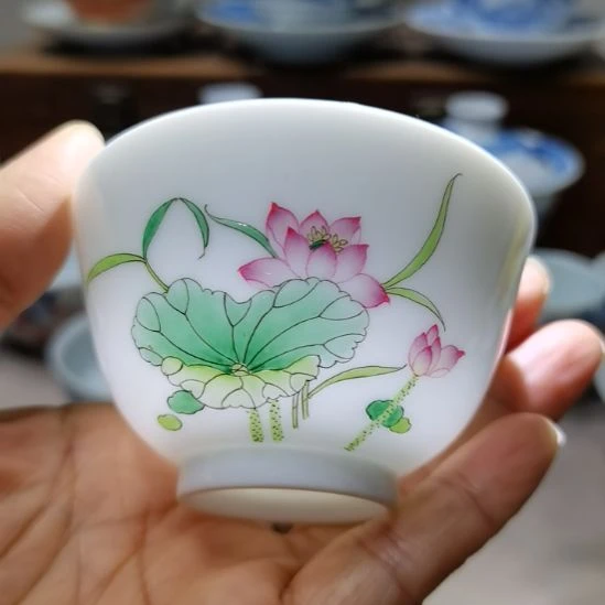 杯玉泥胎粉彩荷花