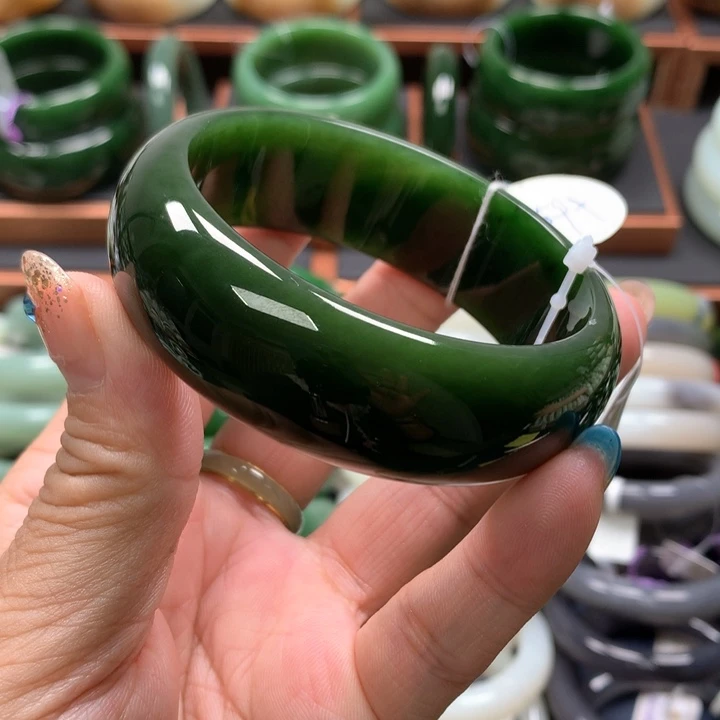 【闪购商品】未镶嵌手镯和田玉（碧玉）25