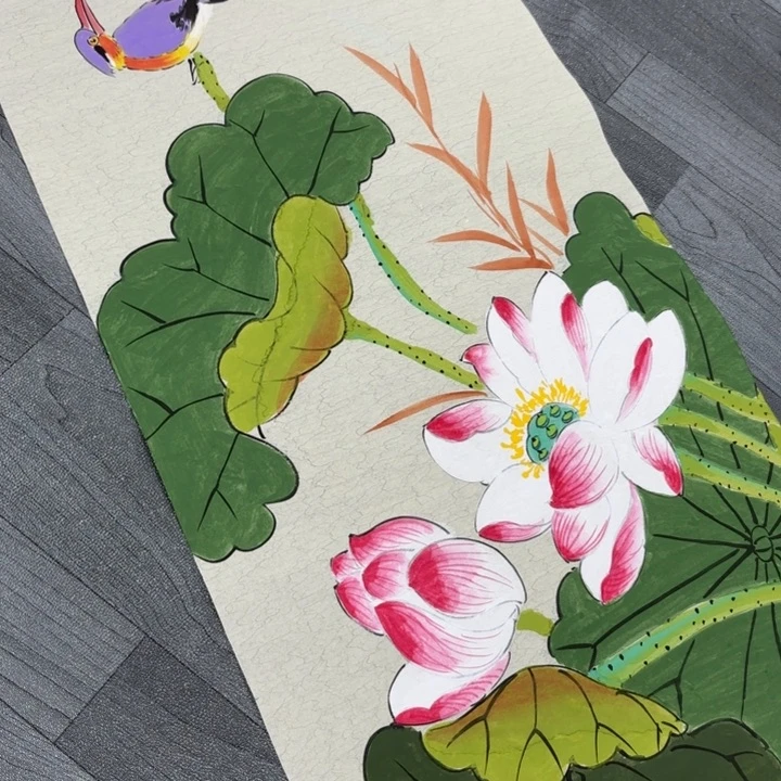 字画等多种形式的艺术作品和