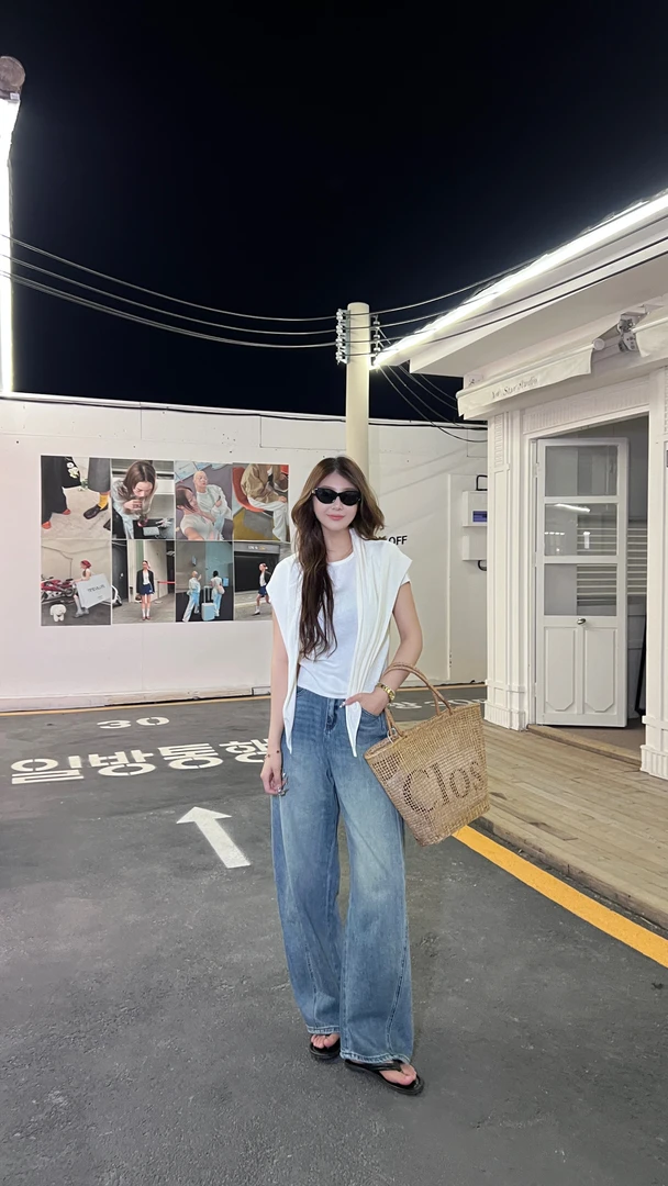 「阿男Anna」 年度牛仔  韩版超好看宽松显瘦弯刀裤 073-8657