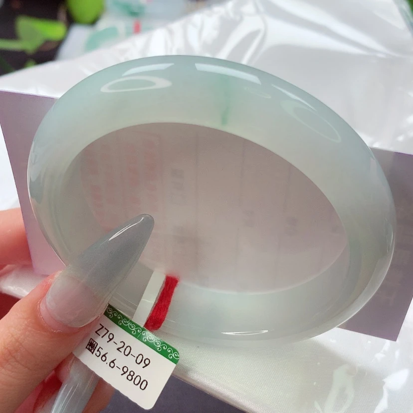 【闪购商品】翡翠手镯未镶嵌56.6圈