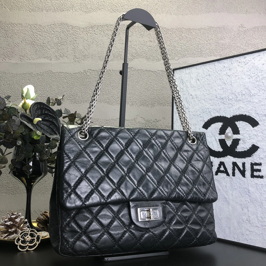 95新 Chanel/香奈儿 黑银油蜡皮外缝线大号2.55链条包 长30 12开