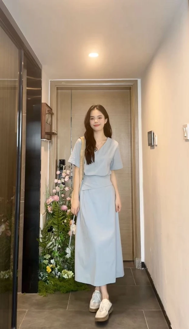 AN.XIN【冰岛海岸】夏季有氧穿搭 轻熟风显白不规则绑带连衣裙333