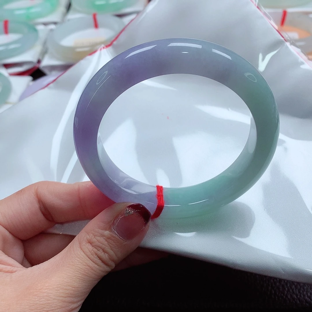 翡翠手镯未镶嵌天然A货翡翠