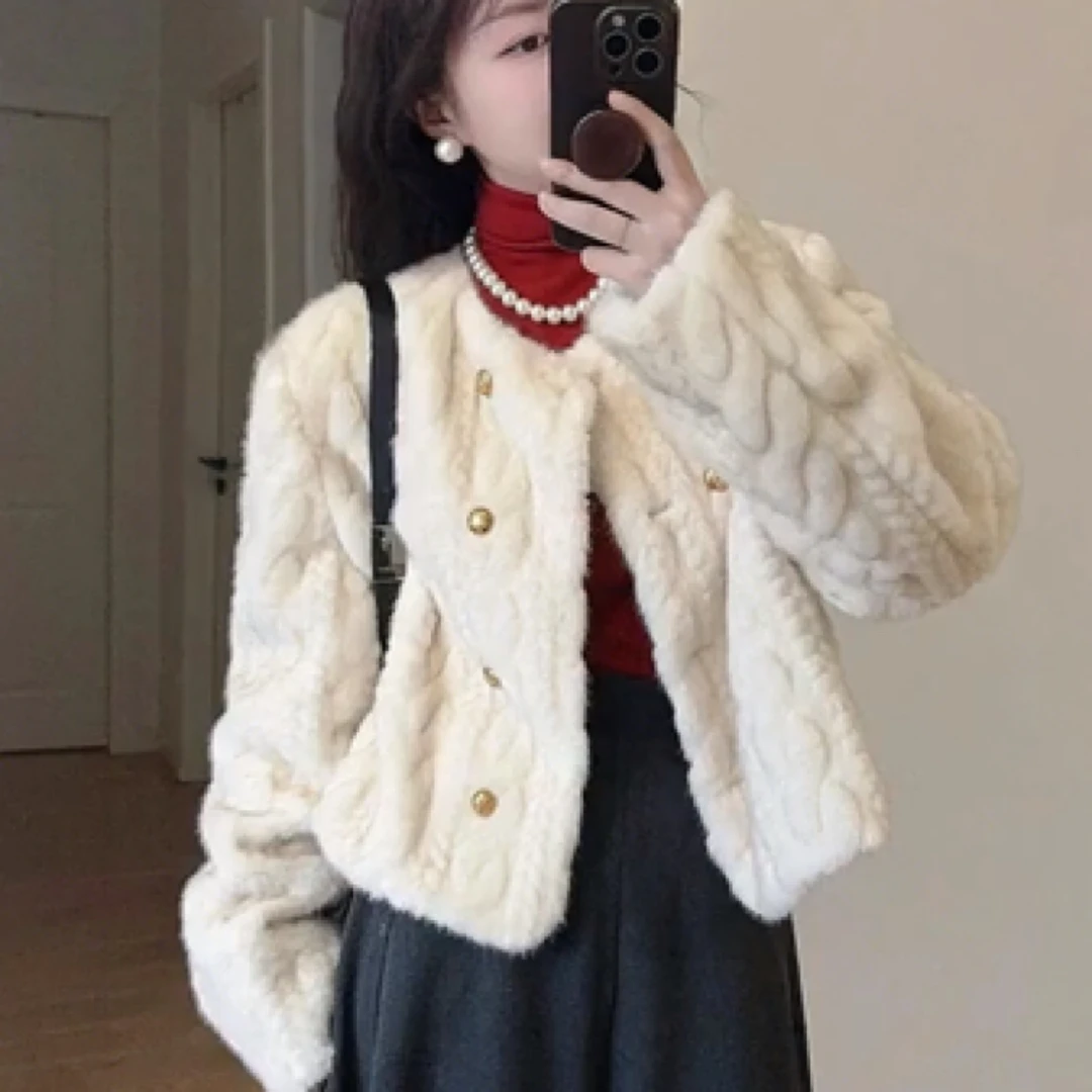 113#【衣长58】小香风厚款女防风双排扣口袋短外套毛绒宽松海妖风