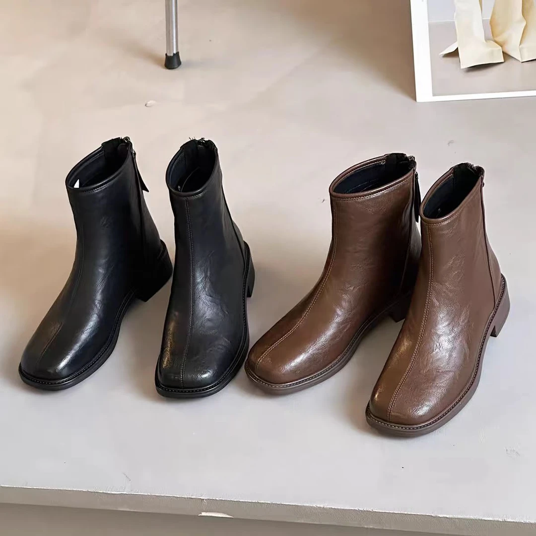 29031  新款时尚粗跟方头时装短靴（加绒款）