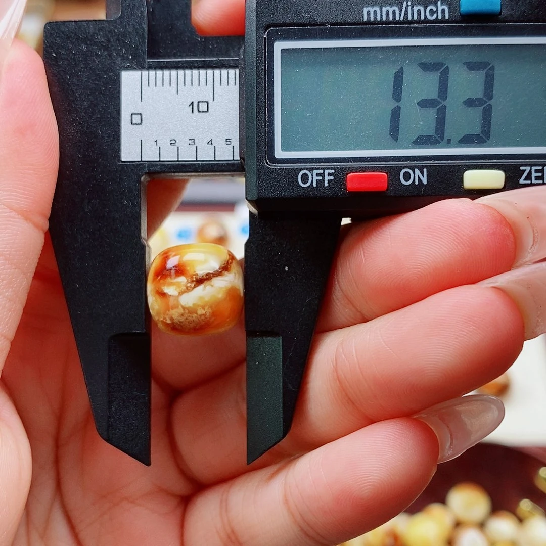 琥珀未镶嵌裸石蜜蜡