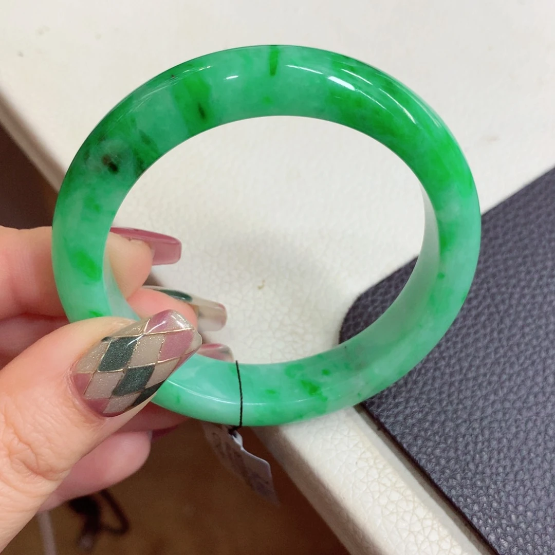未镶嵌手镯翡翠缅甸