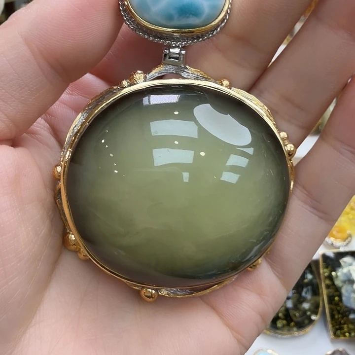 琥珀未镶嵌珠宝奇石