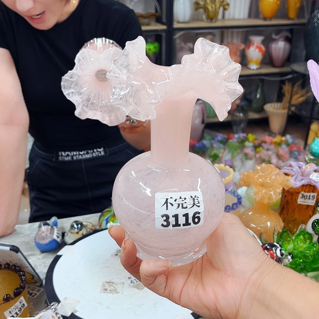地***行3116 家悦琉璃工艺品不完美