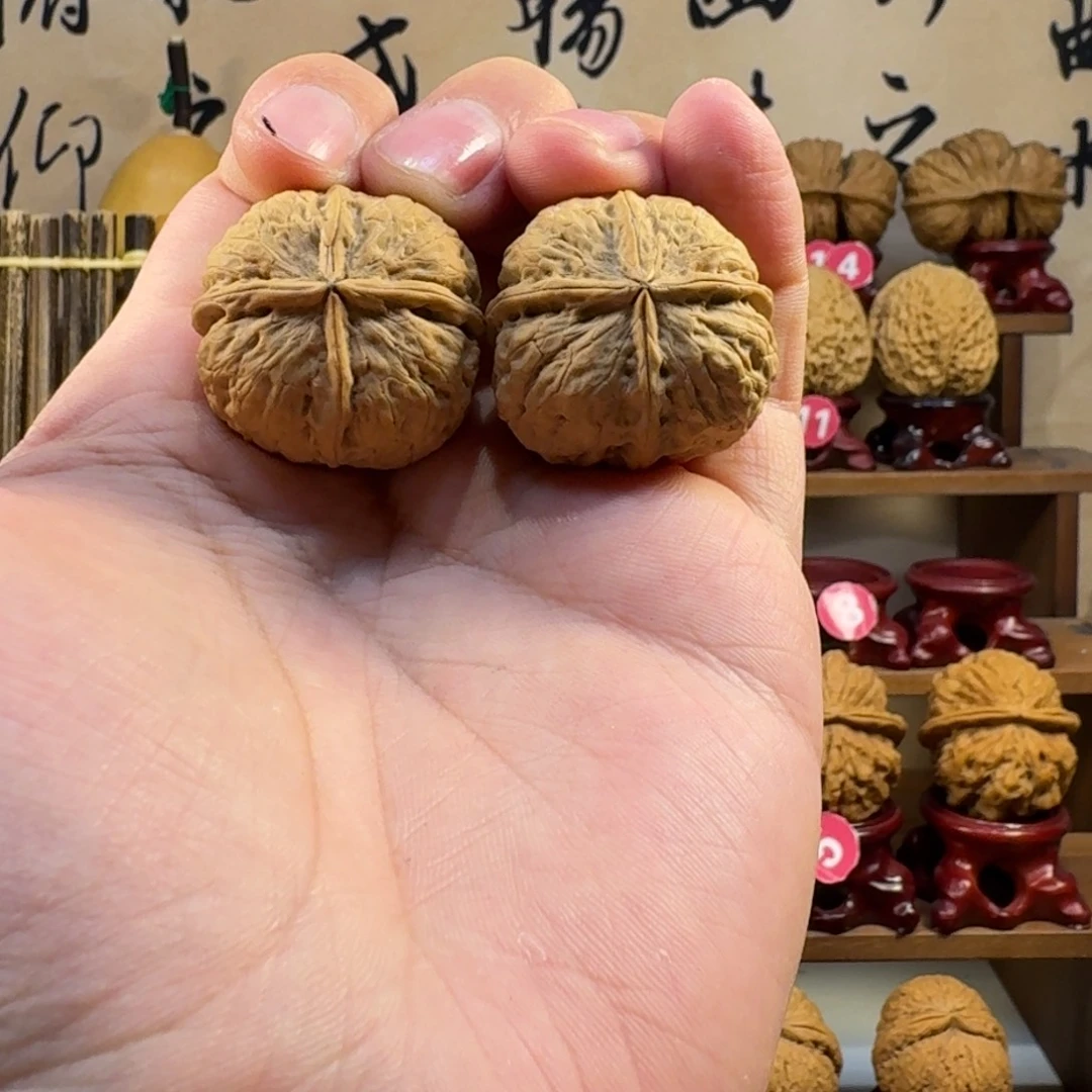 吃***禧铁核桃把件磨盘四方砖