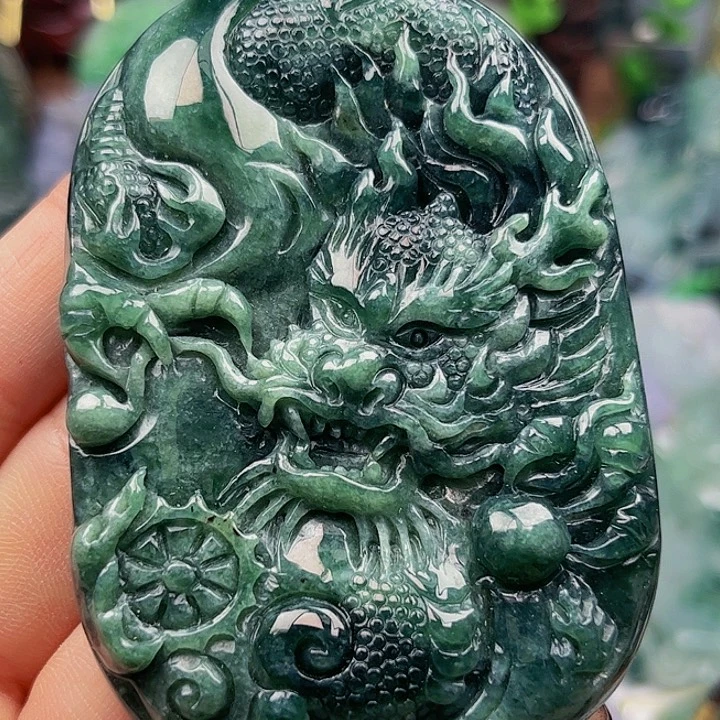 翡翠未镶嵌颈饰挂件