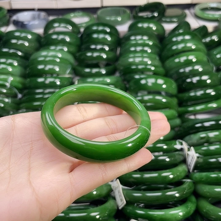 未镶嵌手镯和田玉（碧玉）