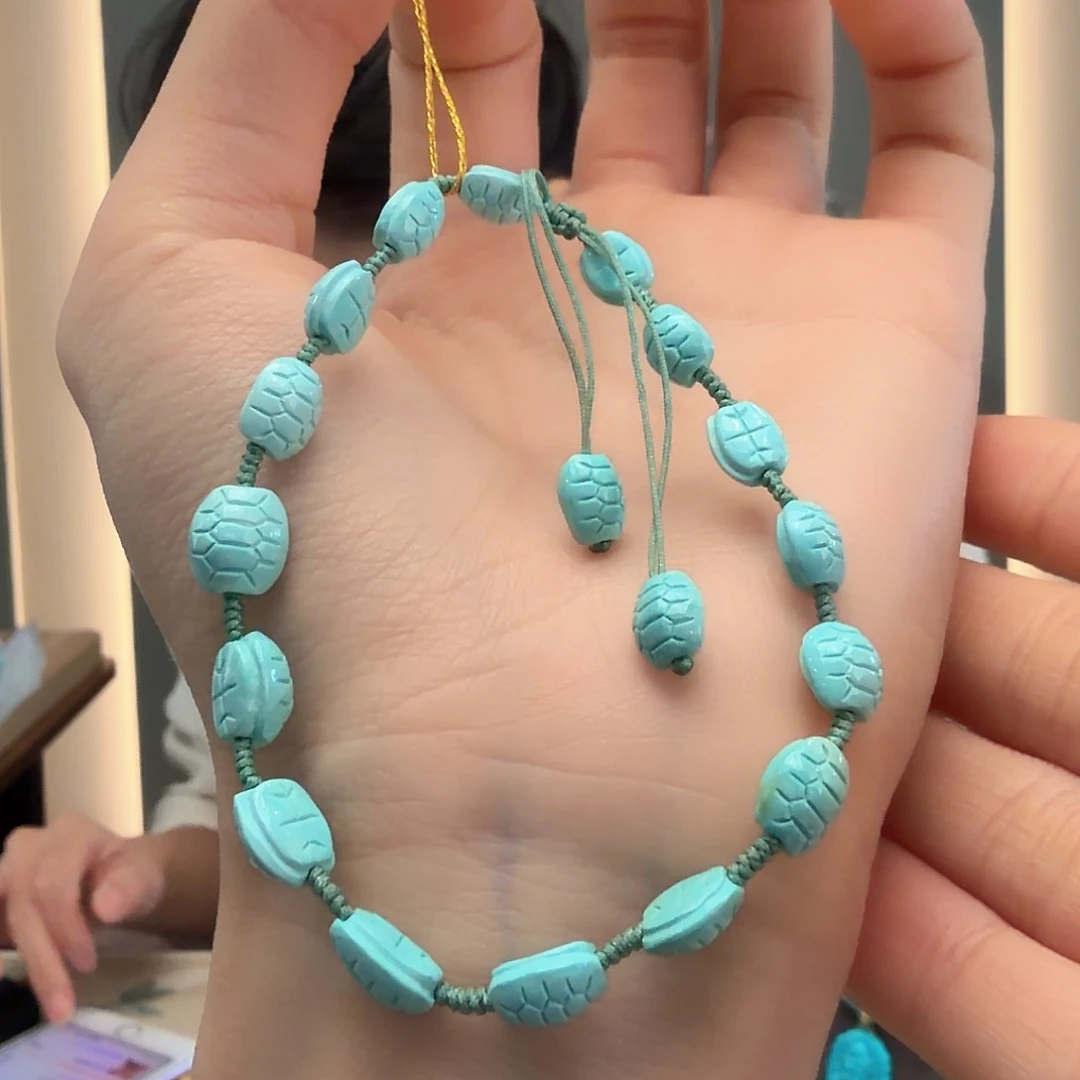 绿松石未镶嵌颈饰