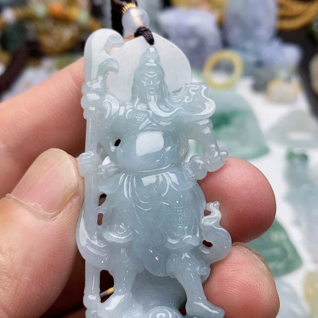 颈饰未镶嵌翡翠关二爷