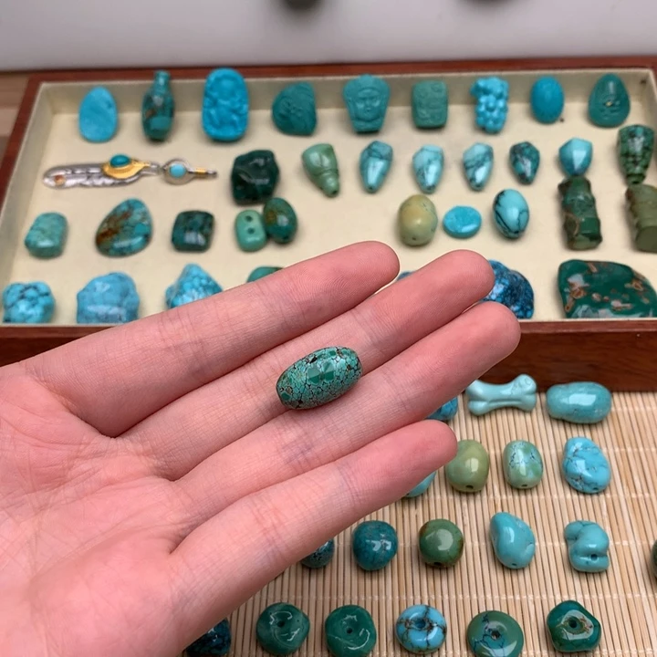 未镶嵌绿松石珠宝奇石