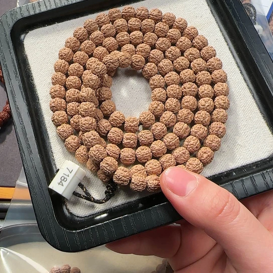 郑***儿金刚菩提吊坠黄点龙108