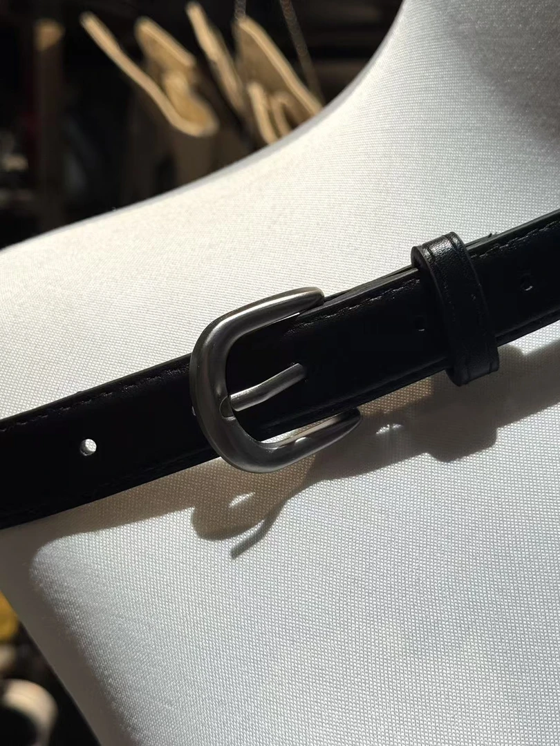 简约黑色百搭高级感小众腰带2025新款男女通用腰带E92270