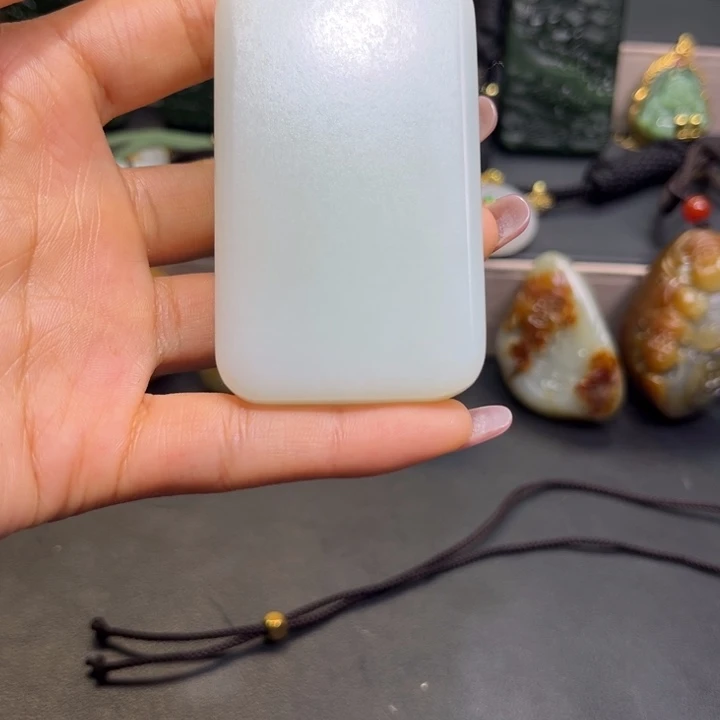 和田玉（糖玉）未镶嵌颈饰大****8