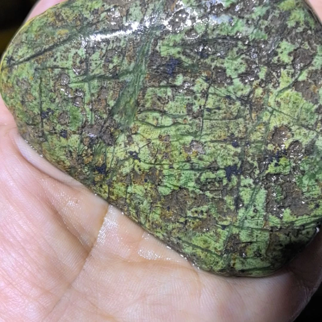 东***宏有机玻璃藏玉药王石原石