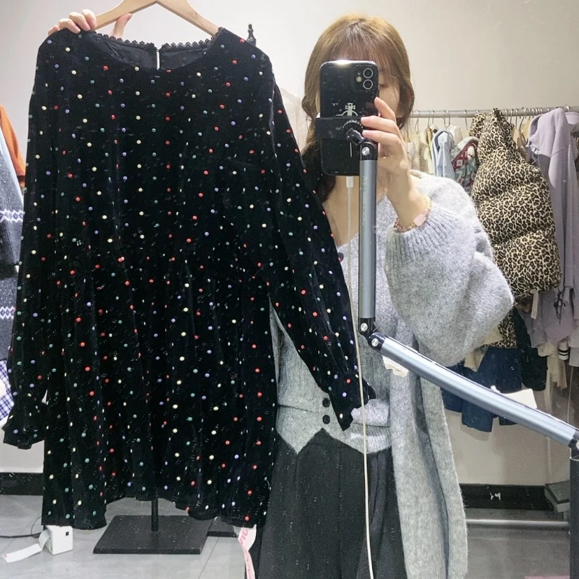 【闪购商品】丝绒小衫