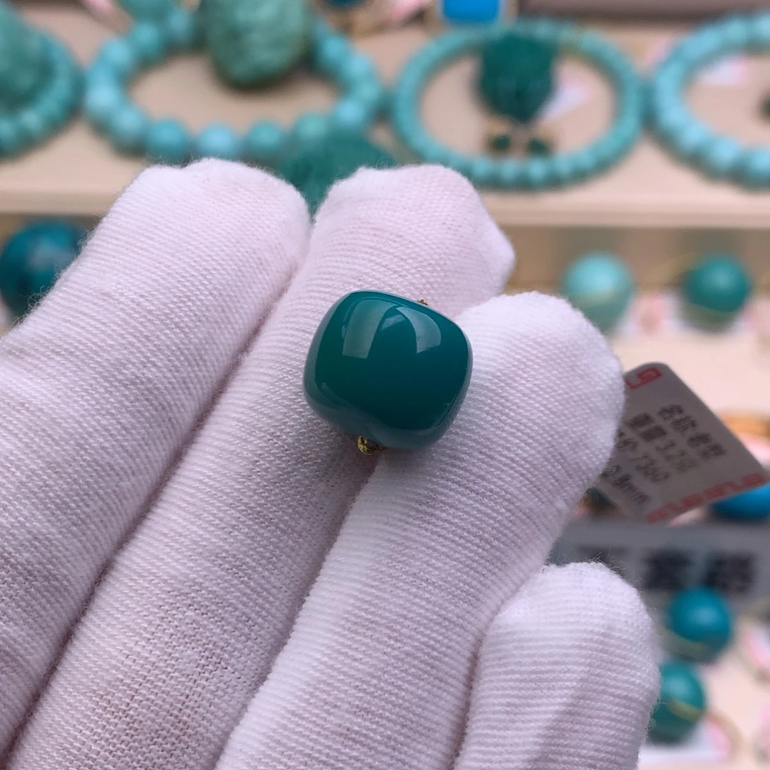 绿松石未镶嵌珠宝奇石12.8