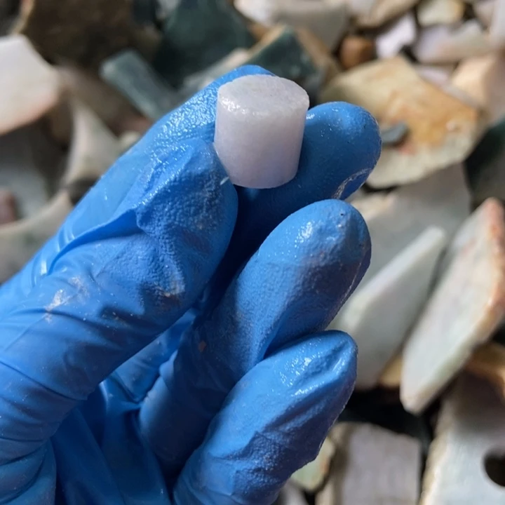 翡翠颈饰未镶嵌天然翡翠