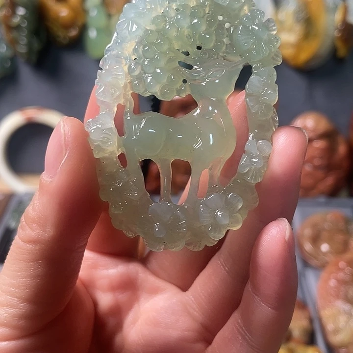 蛇纹石玉未镶嵌挂件