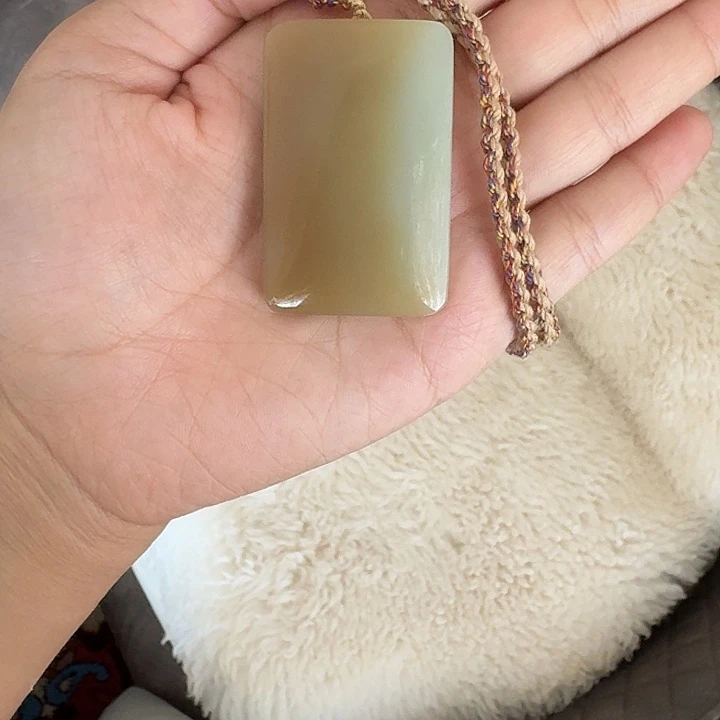 天***福和田玉（糖玉）手镯未镶嵌