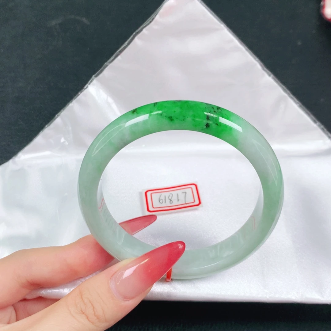 翡翠未镶嵌手镯天然翡翠手镯04