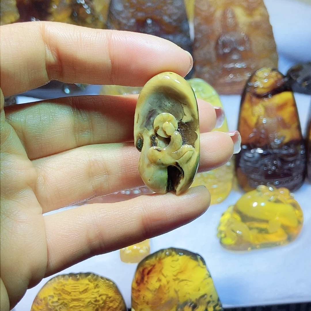 琥珀颈饰未镶嵌无佛