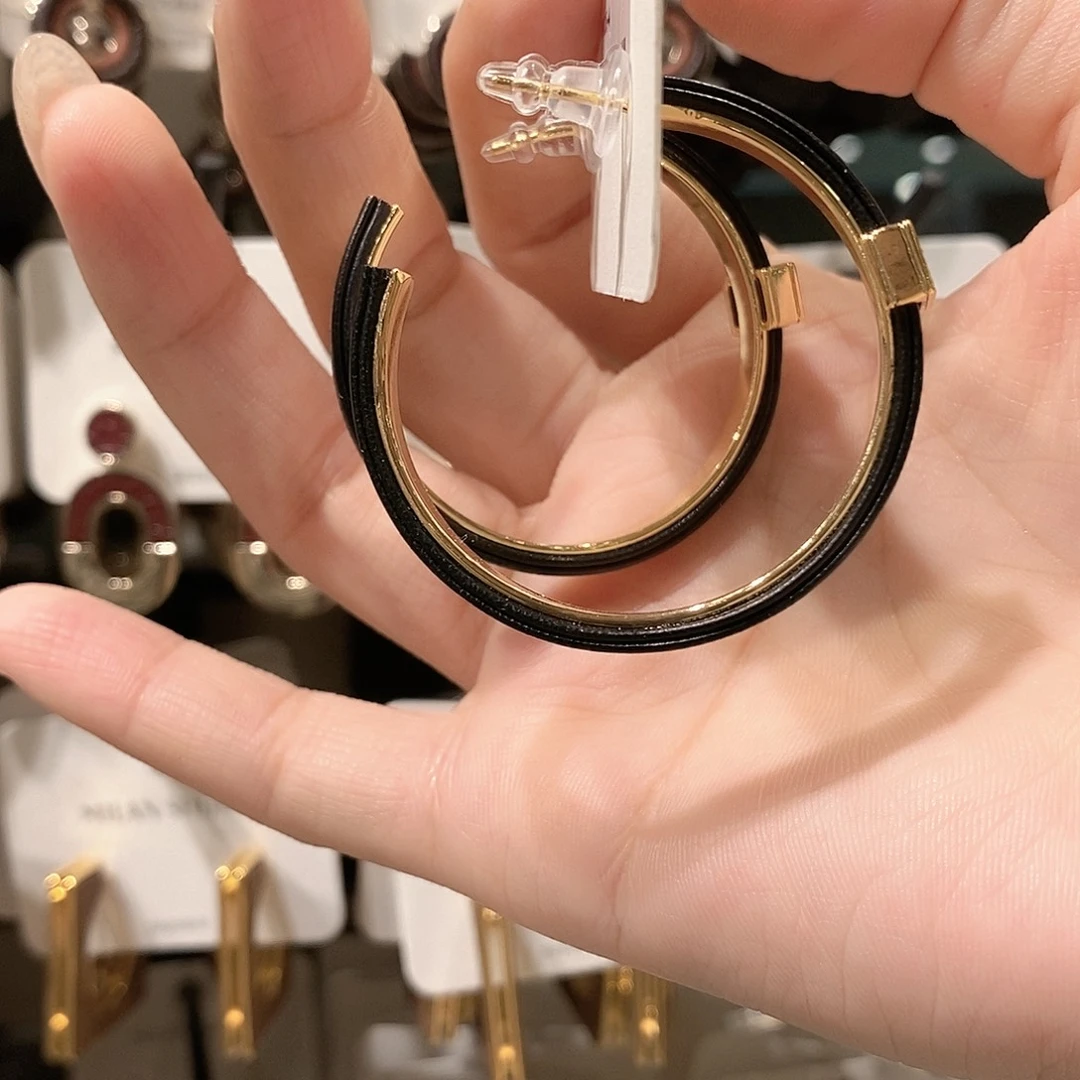 铜合金925银黑色字母c