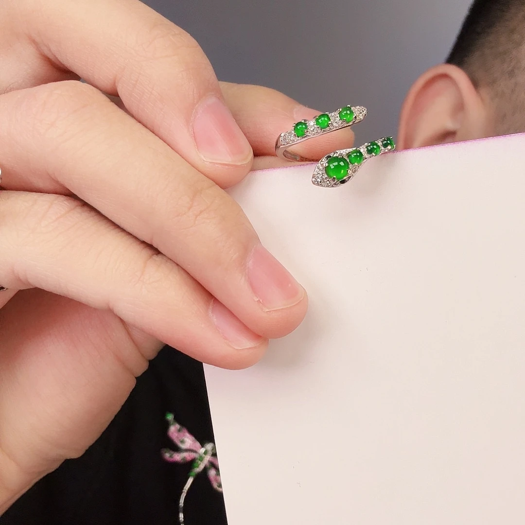 翡翠颈饰银S925镶嵌一件