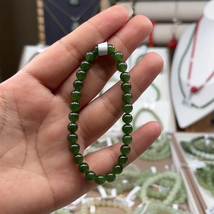 飞***儿手串未镶嵌和田玉（碧玉）