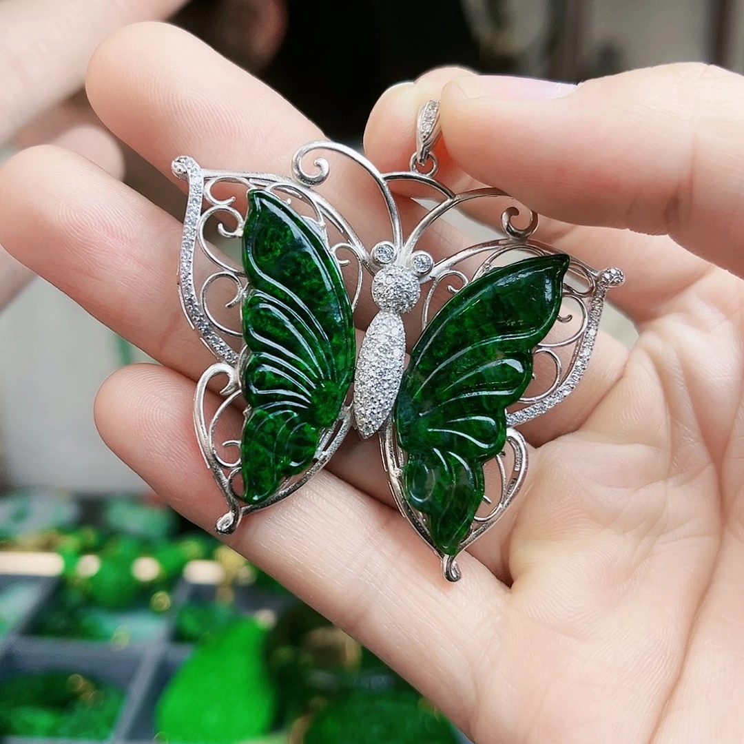 翡翠颈饰银S925镶嵌吊坠