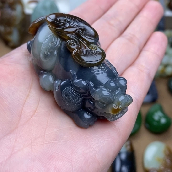 和田玉颈饰未镶嵌沧**谷