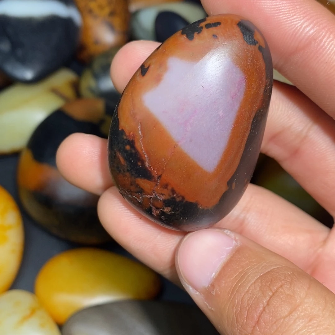 和田玉未镶嵌珠宝奇石