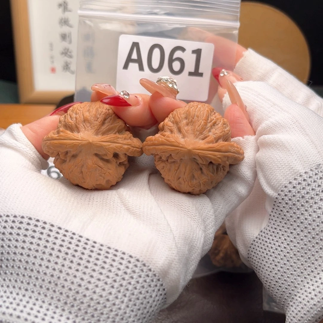 文玩核桃把件43金公子a 061
