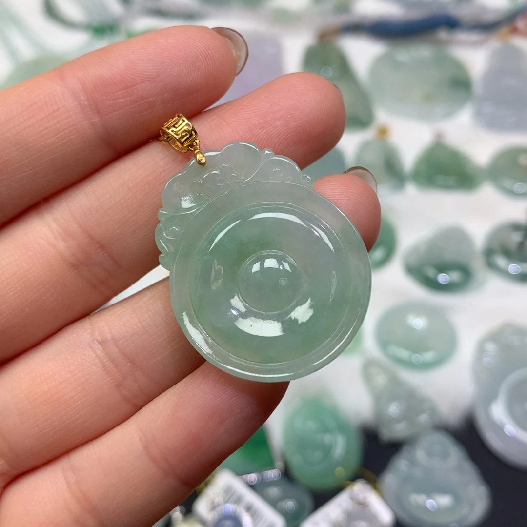 翡翠颈饰18K金镶嵌福贝