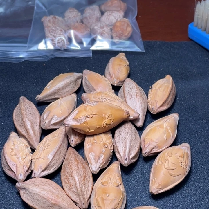 童***喵吊坠橄榄核不退不换