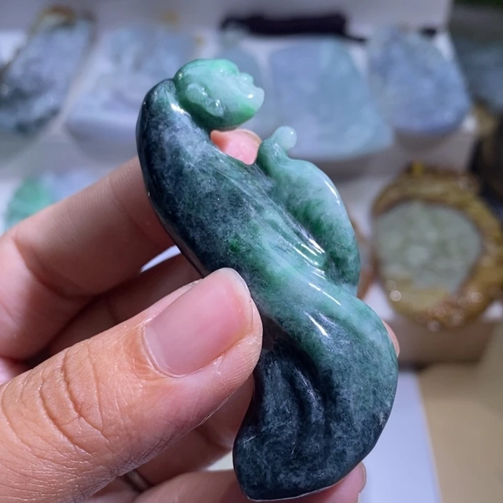【闪购商品】颈饰未镶嵌翡翠佛