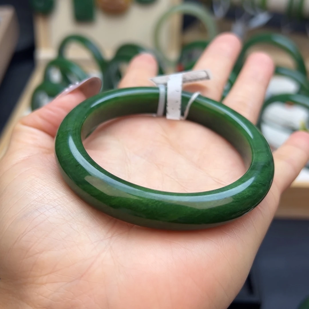 和田玉（糖玉）未镶嵌手镯